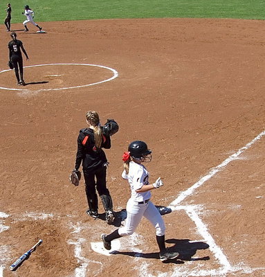 Image: Bailey Eubank(1) crosses home plate.