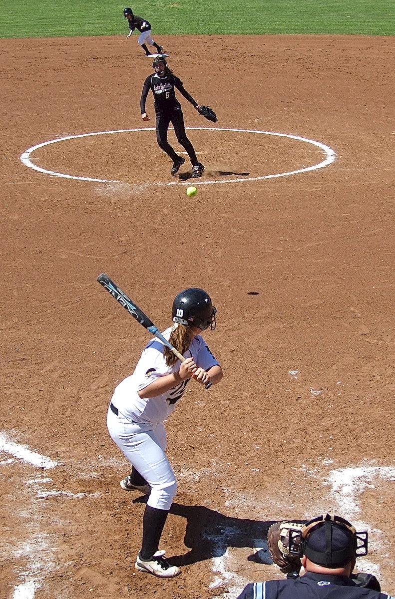 Image: Junior Paige Westbrook(10) sees a pitch she likes.