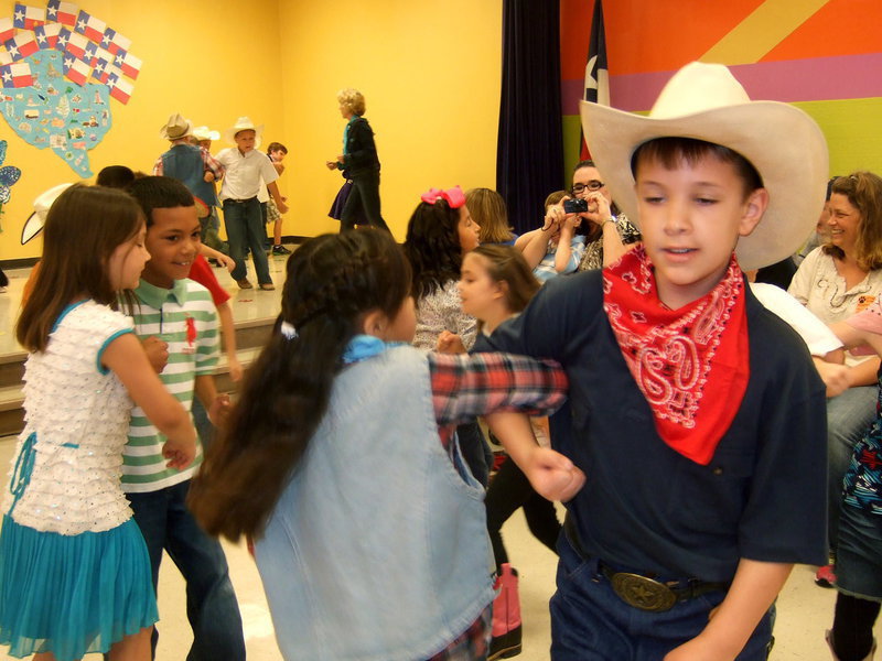 Image: Swing your Partner.