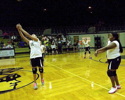 Image: Italy bumps the ball back over the net.
