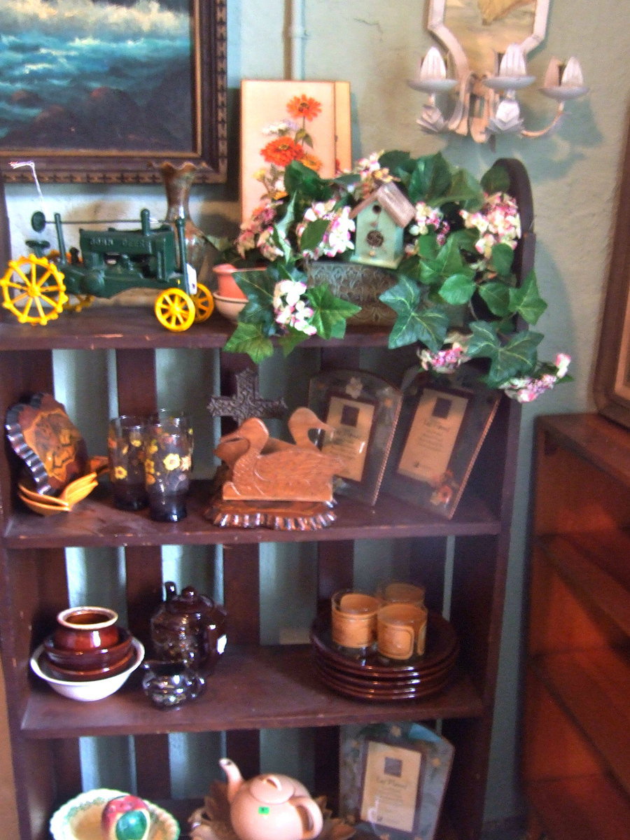 Image: Knick knacks anyone?