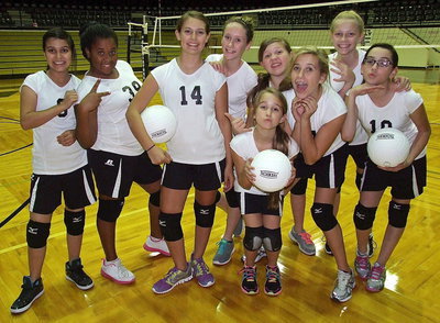 Image: Cheese! The Italy B-squad decides the Eagles’ can wait until after this team photo of Juliette Salazar(6), Jada Jackson(39), Cassidy Gage(14), Jayden Perkins(4), Tatum Adams(21), Hannah Haight(24), Taylor Boyd(9), Madison Galvan(10) and Karley “Kar-Kar” Nelson(8) down in front.