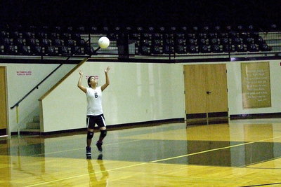 Image: Juliette Salazar(6) serving up winners for Italy’s B-squad.