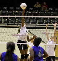 Image: Emmy Cunningham(27) and Kirby Nelson(19) ensure an Italy win over Frost.