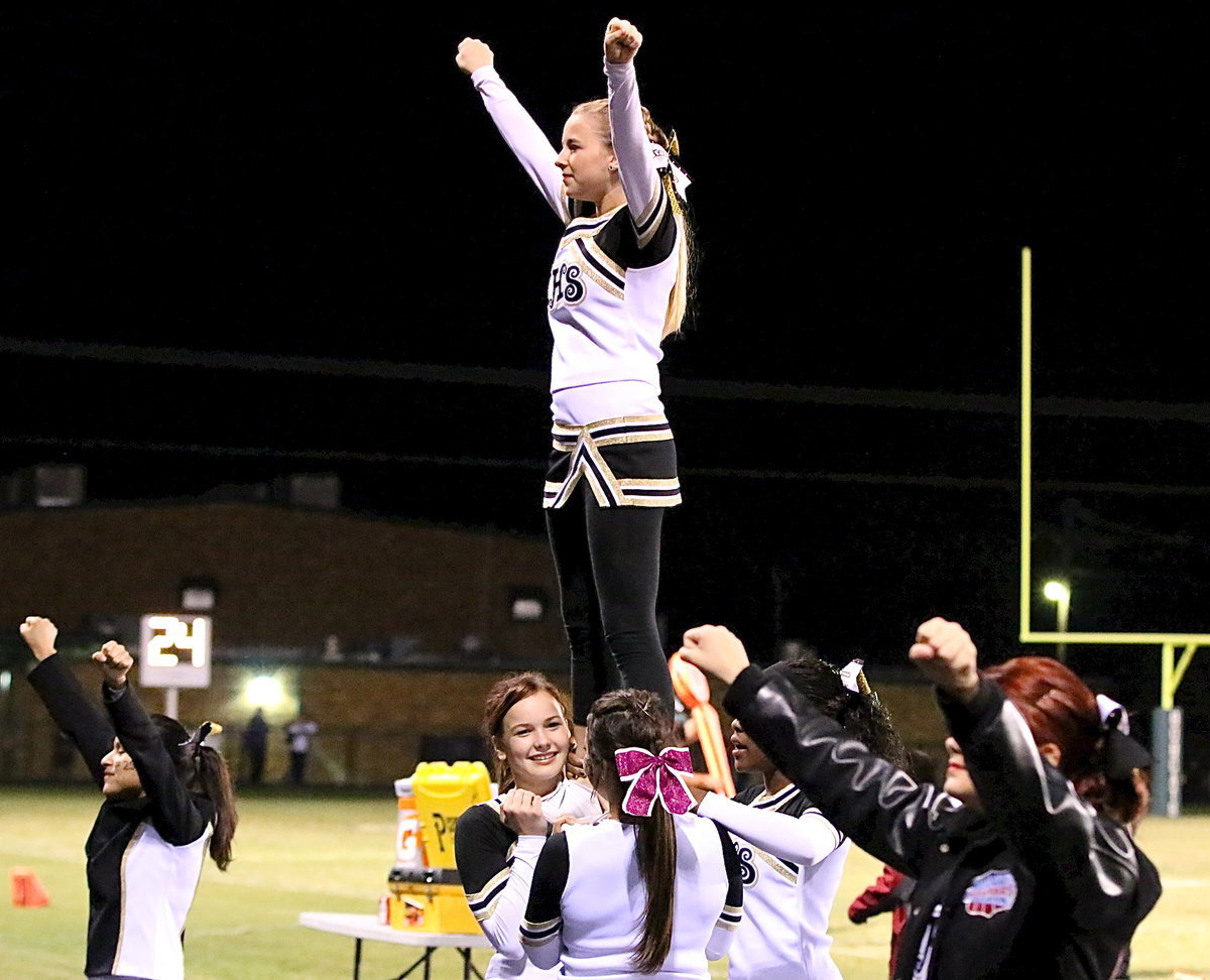 Image: Italy’s cheerleaders entertain the Gladiator faithful with Britney Chambers topping off a stunt.