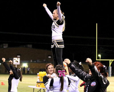 Image: Italy’s cheerleaders entertain the Gladiator faithful with Britney Chambers topping off a stunt.