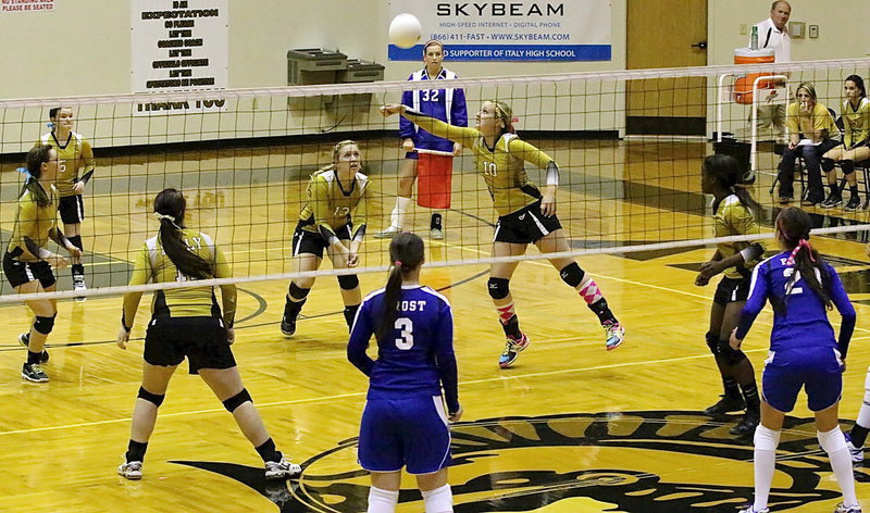 Image: Madison Washington(10) refuses to let a shot from Frost get past her.