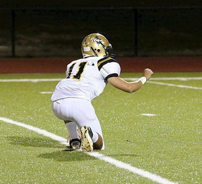 Image: Senior holder Tyler Anderson(11) calls for the ball from center Kyle Fortenberry during a point-after kick attempt by Kevin Roldan. Italy kicked in 4-out of-4 P.A.T.s during the game to win by 4-points, 28-24. With Gateway trying to mount a last second drive, they couldn’t settle for field goal to tie but had to hope for a touchdown, thanks in large part to Anderson’s consistency. In fact, Anderson, Fortenberry and Roldan have been a perfect 10-of-10 over the past two games.