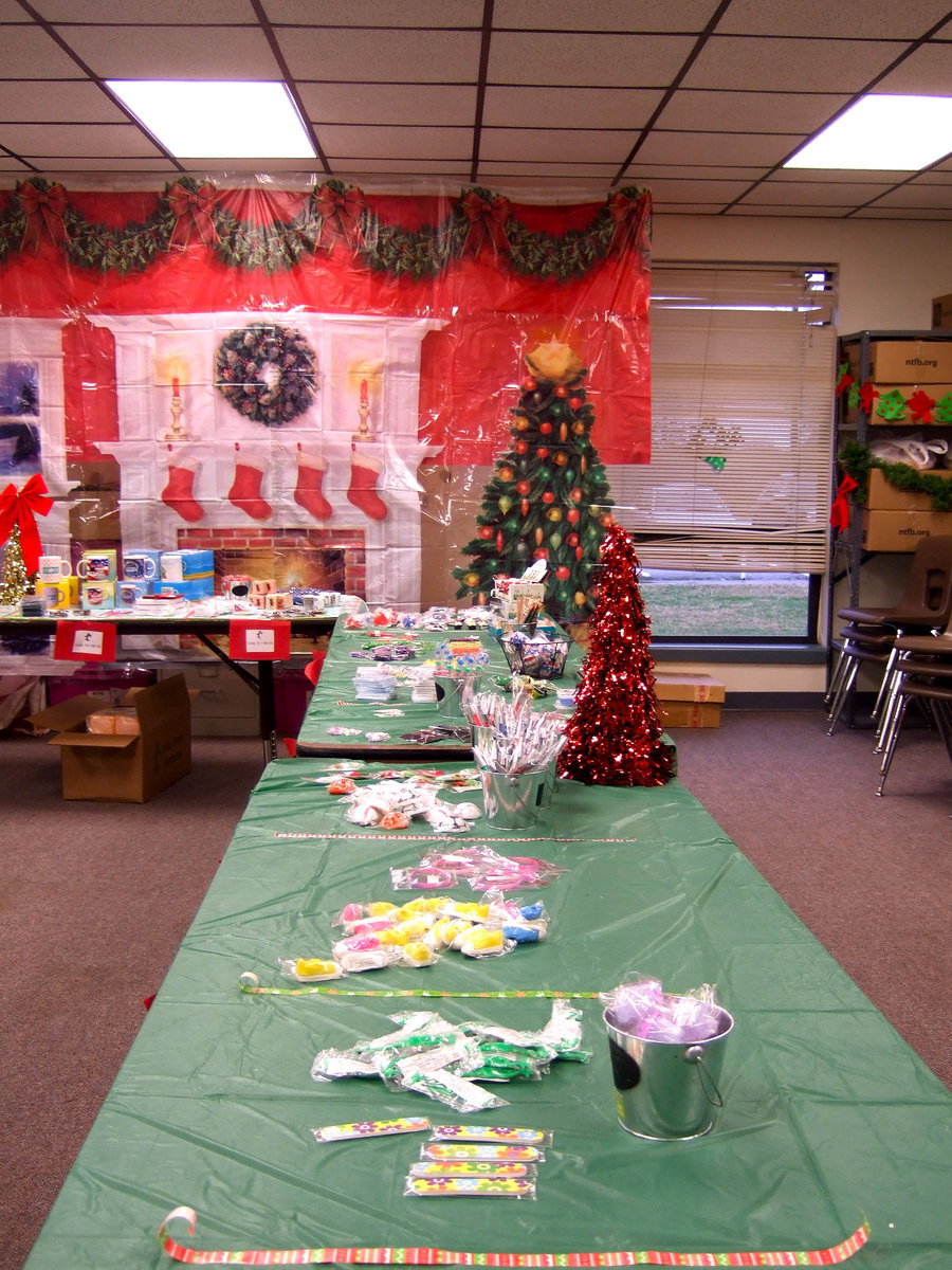 Image: Lots of merchandize set out in such a Christmas atmosphere.