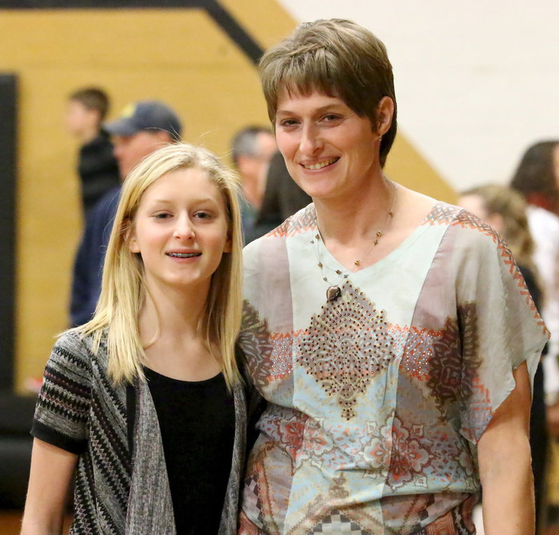 Image: Courtney Riddle with her mother Michele Riddle after the concert.