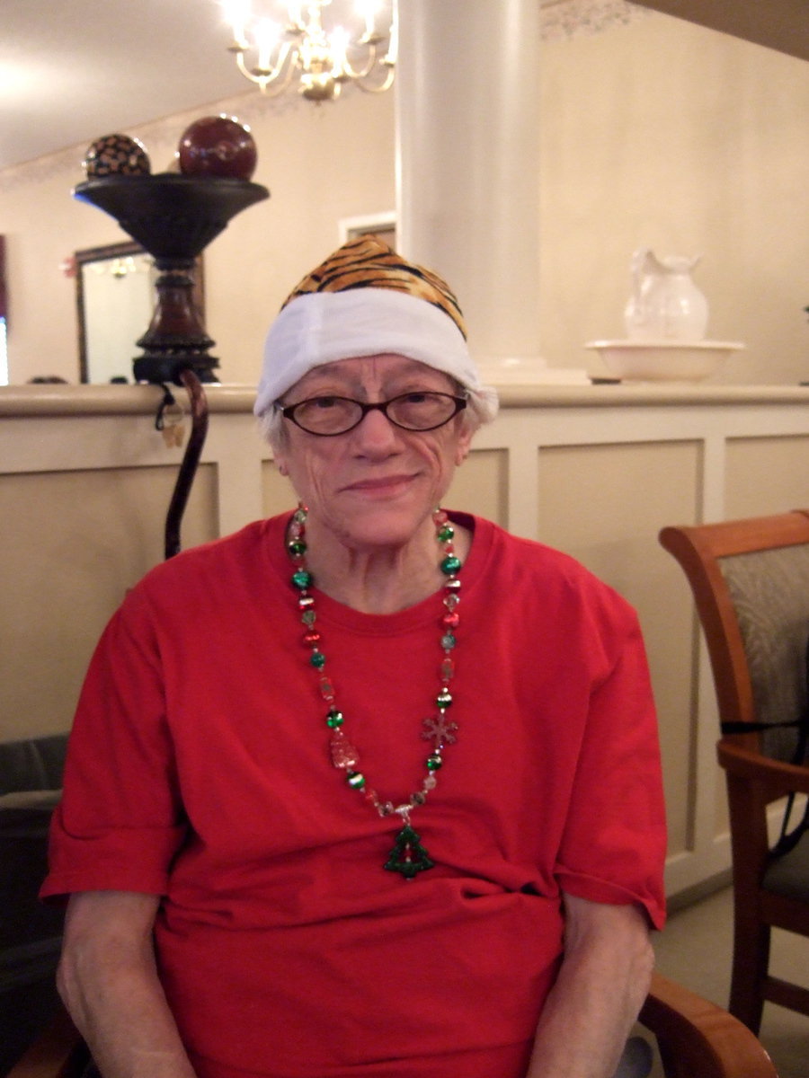 Image: Check out her tiger Christmas hat!