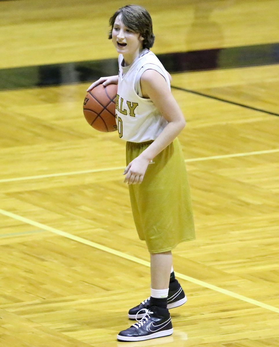 Image: Floor leader Ryder Itson(10) directs his offense.