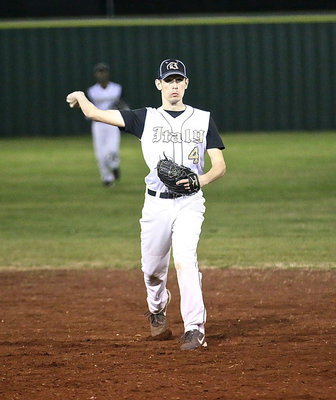 Image: Ryan Connor(4) fields a grounder during Italy’s season opener.