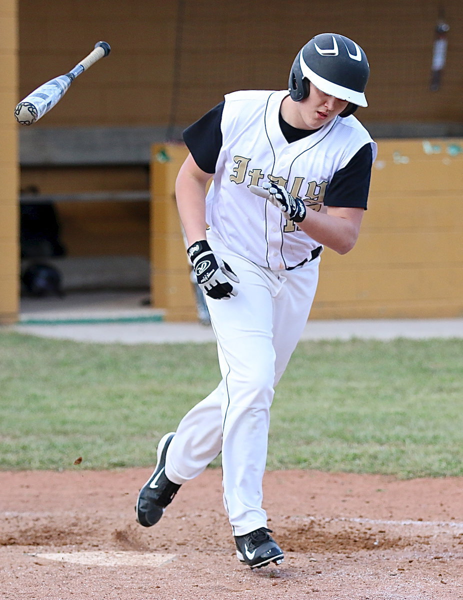 Image: Senior Gladiator Bailey Walton(17) earns a walk against Faith Family.