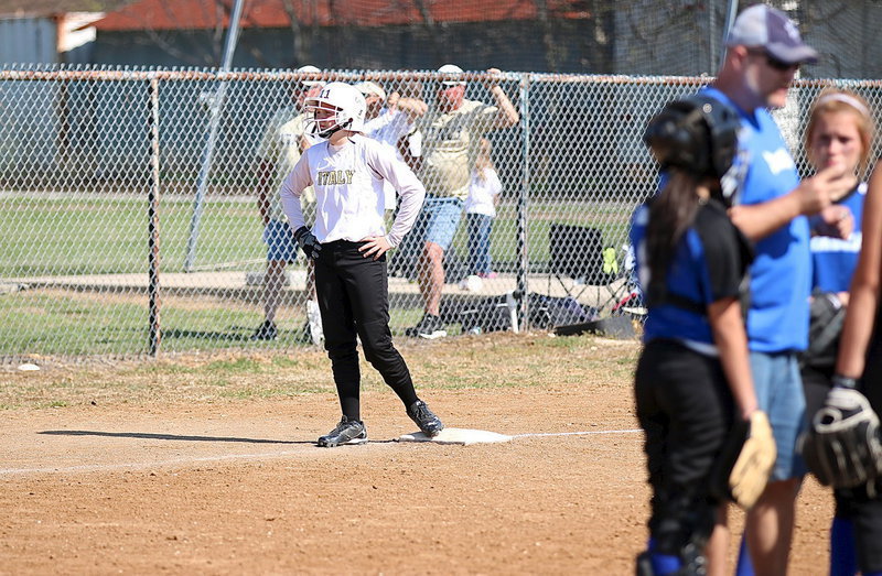 Image: Itasca’s head coach tries to figure out a way to keep Tatum Adams from scoring to tie the game. Plan failed.
