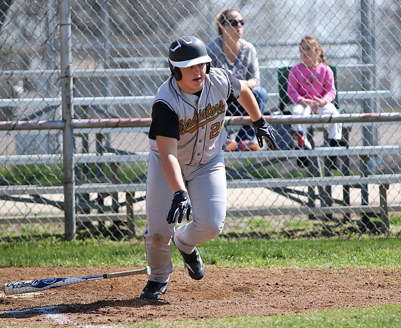 Image: Zain Byers(21) singles in the early going for the Gladiators.