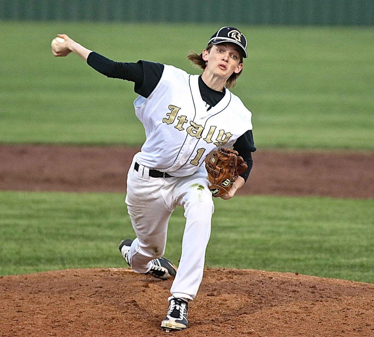 Image: Sophomore pitcher Ty Windham(12) records 6 strikeouts in three-innings to help lead the district leading Italy Gladiators to a 15-0 shutout win over Avalon.