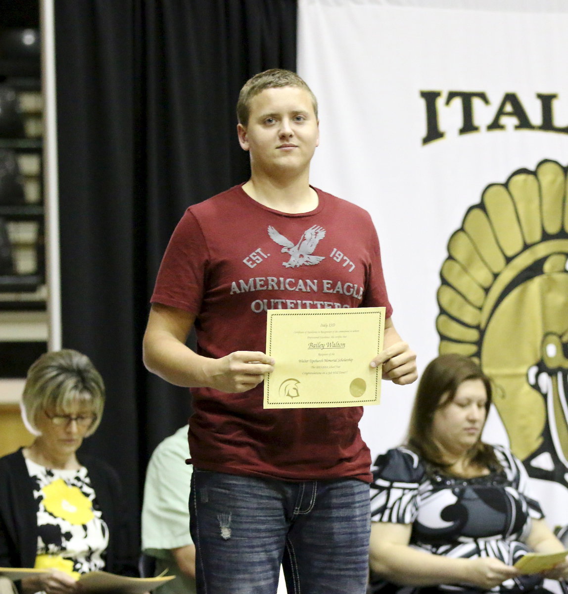 Image: Bailey Walton receives the Walter Upchurch Memorial Scholarship.