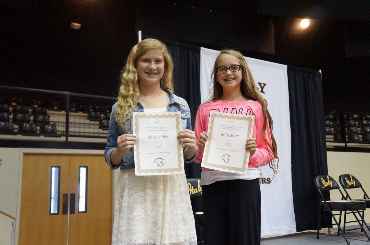 Image: Karson Holley 7th grade Salutatorian and Karley Nelson 7th grade Valedictorian