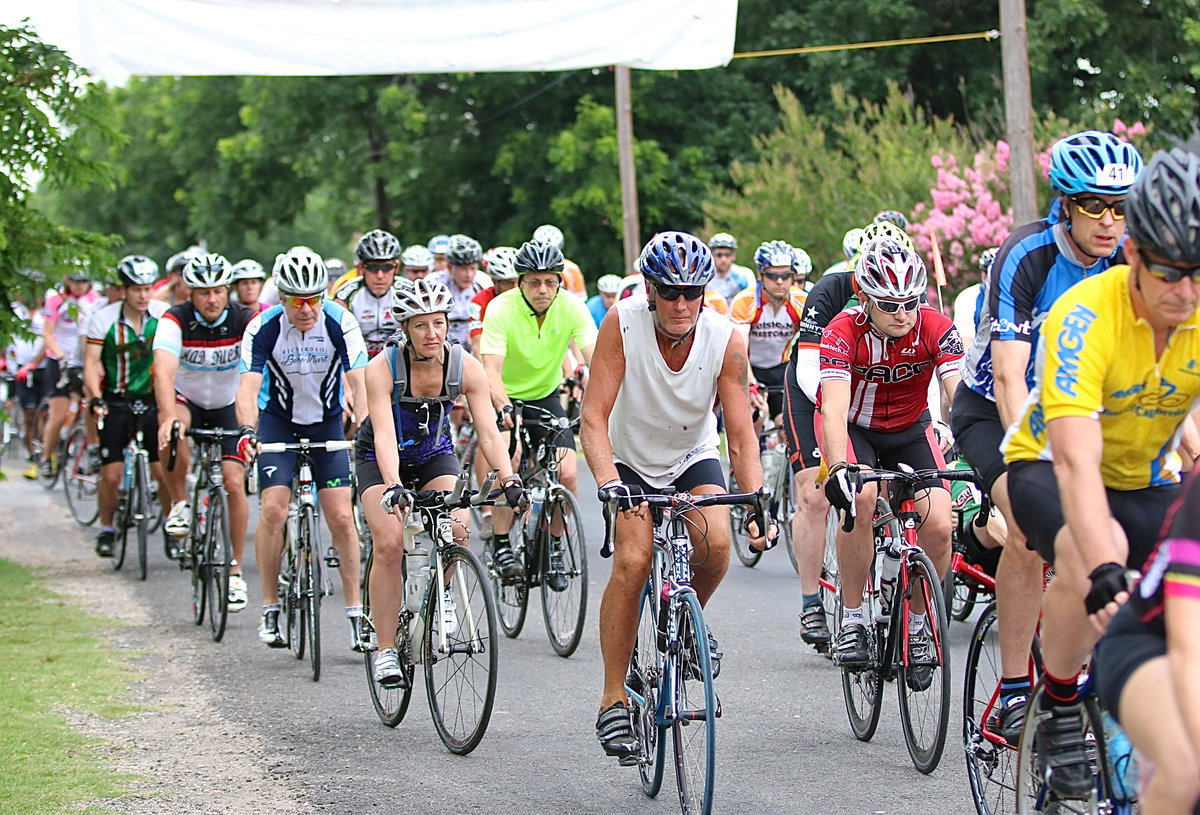 Image: Cyclists continue to proceed down College Street. So many colors…