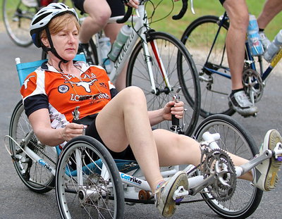 Image: Here’s a unique 3-wheeled cycle.