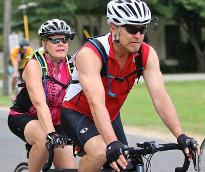 Image: Aaawww, a bicycle built for two…