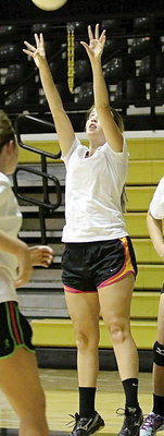 Image: Hannah Washington executes a two-handed push shot.