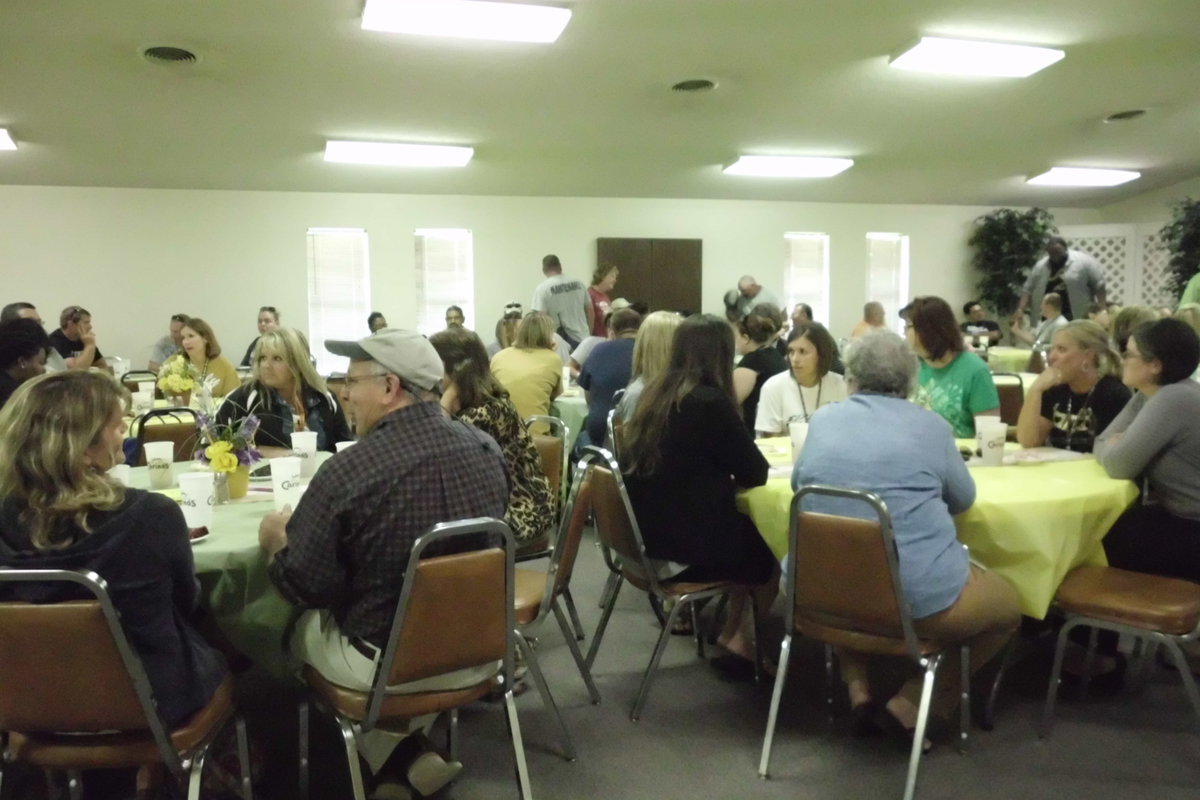 Image: Waiting patiently to eat.