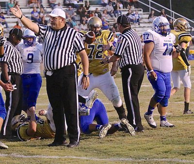 Image: First Down, Italy!!! Aaron Pittmon(72) recovers the Frost fumble to give Italy  chance to score at the 3-yard line of Frost.
