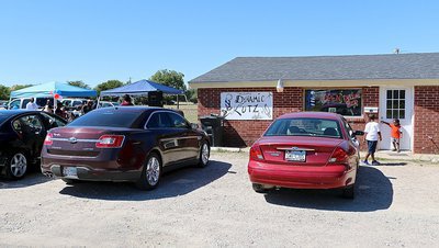 Image: The Dynamic Kut’z barber shop, owned and operated by Cynthia Singleton Chance, is conveniently located at 405 W. Moseley, Suite D (off Highway 77) in Italy, Texas 76651. Call (214) 874-8102 to schedule an appointment but walk-ins are always welcome!