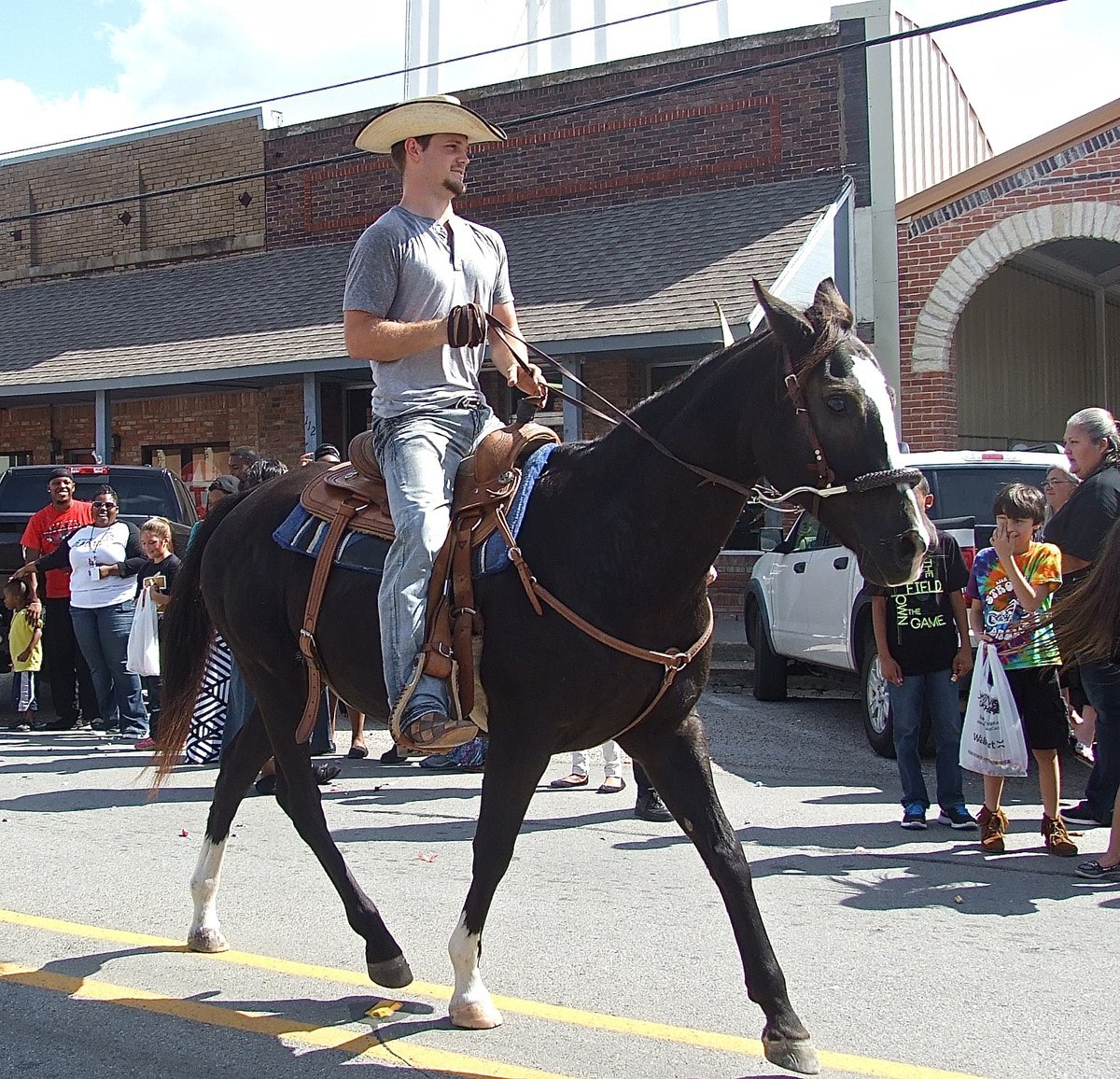 Image: Italy HS alumni Chase Hamilton (2013) Gladiator’s up for the homecoming cause against Dawson.