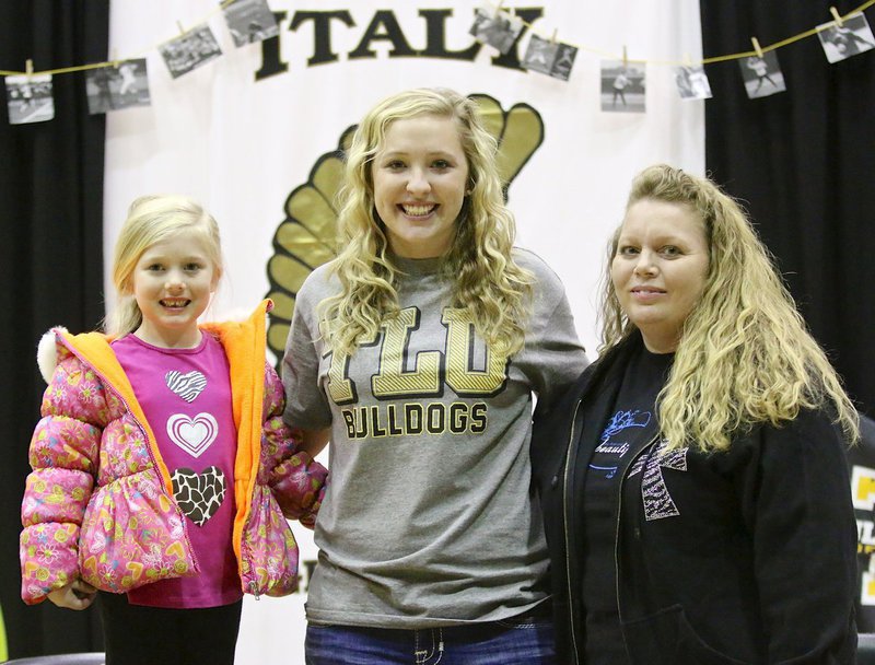 Image: Jaclynn Lewis poses with Hannah Rowe and Sheree Rowe who were on hand to offer their congratulations.
