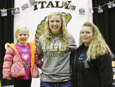 Image: Jaclynn Lewis poses with Hannah Rowe and Sheree Rowe who were on hand to offer their congratulations.