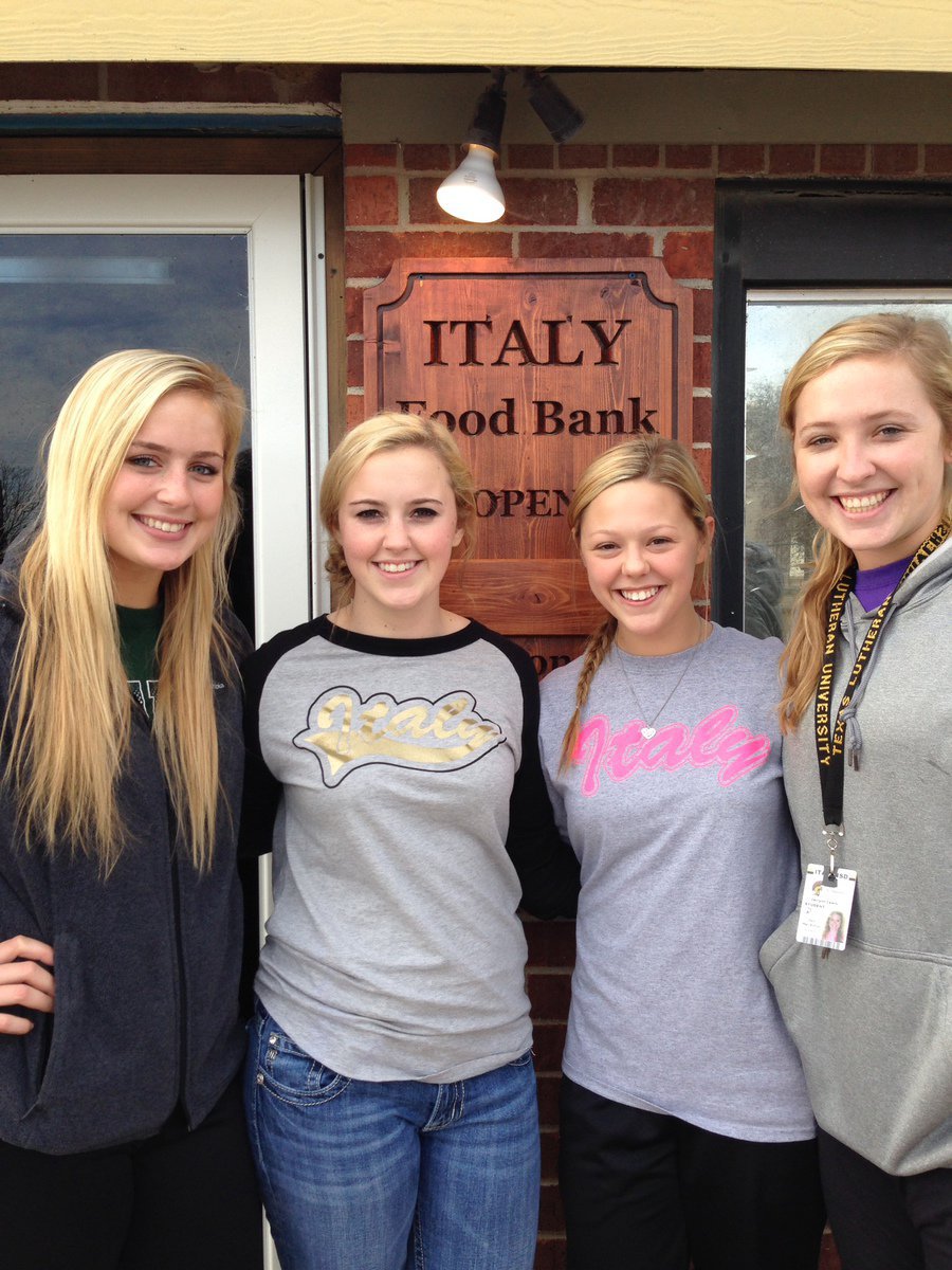 Image: Pictured are Madison Washington, Kelsey Nelson, Bailey Eubank and Jaclynn Lewis. All are representatives of the NHS and Student Council.