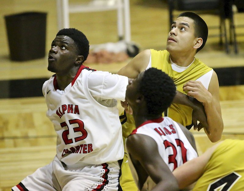 Image: Italy’s David De La Hoya(21) battles under the basket for a rebound.