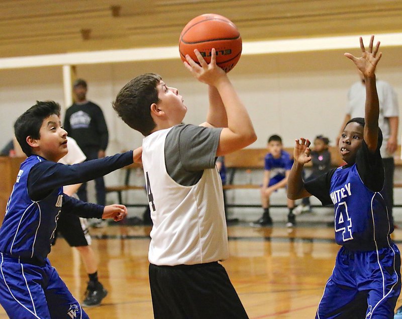Image: Gage Wafer(4) scores from the low block against Whitney.