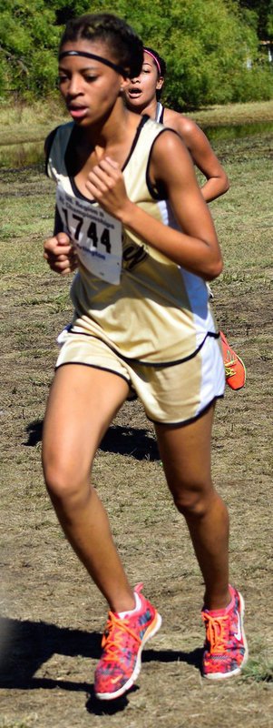 Image: Top runner for Italy was T’Keya Pace, who ran the two-mile course with a personal best of 14:12.