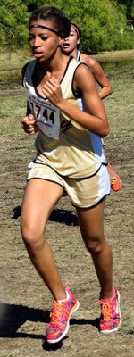 Image: Top runner for Italy was T’Keya Pace, who ran the two-mile course with a personal best of 14:12.