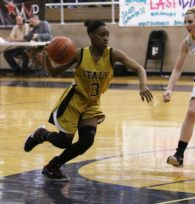 Image: Italy Lady Gladiator Decorea Green received 2nd Team All-District honors In 2A Region II District 12 for the 2015-2016 season.