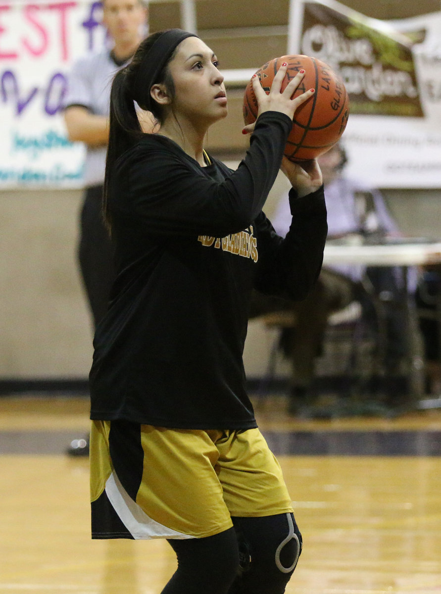 Image: Italy Lady Gladiator Lizzie Garcia made the Academic All-District list In 2A Region II District 12 for the 2015-2016 season.