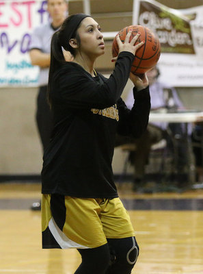 Image: Italy Lady Gladiator Lizzie Garcia made the Academic All-District list In 2A Region II District 12 for the 2015-2016 season.