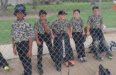 Image: Waiting for their turn to bat are Italy Gladiators Traylen Fannell, Jaylen Wallace, Luke Drake, Gared Wood and Chance Shaffer.