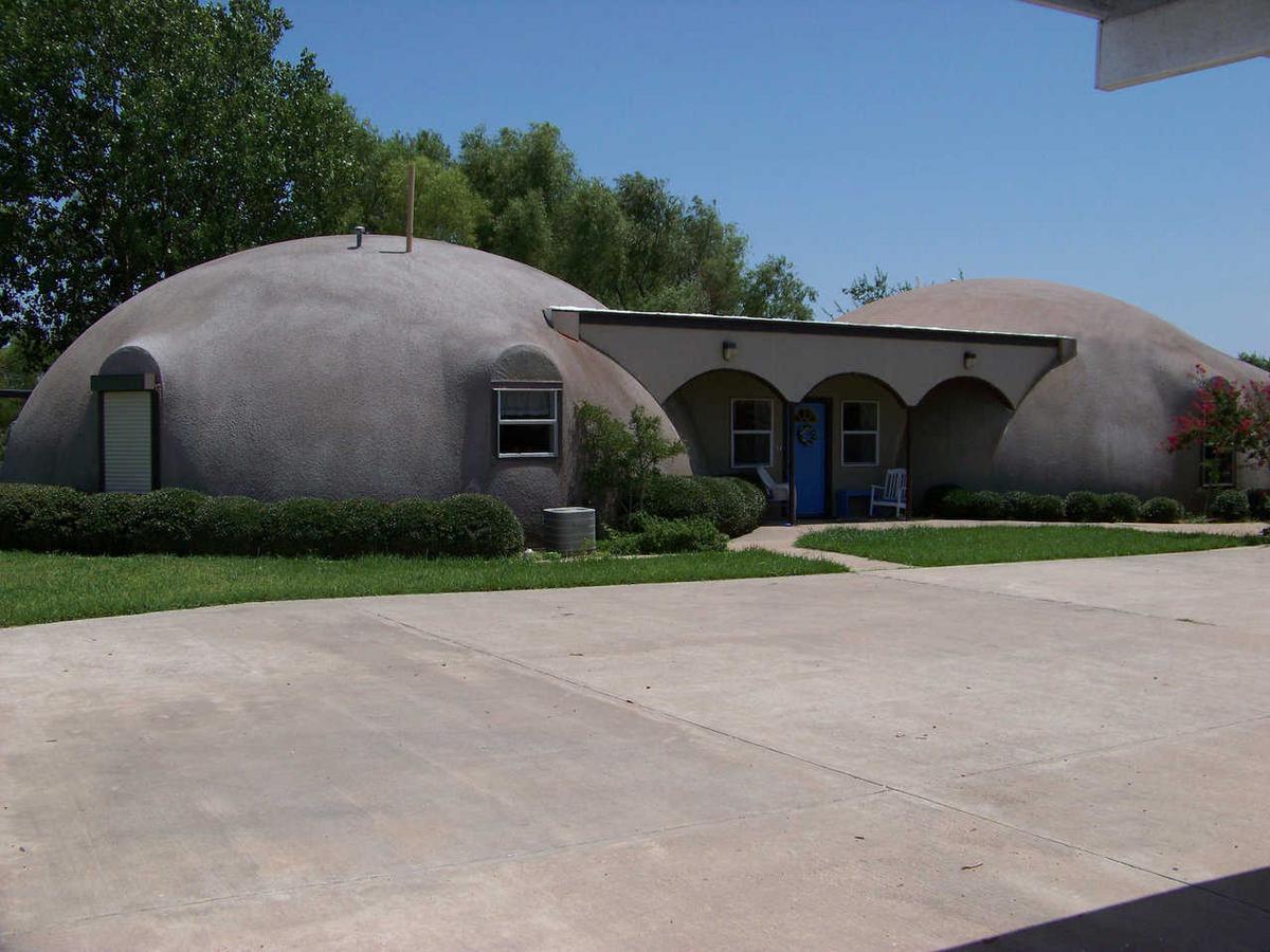 Image: Charca Casa — Home of Monolithic founder, David B. South — Italy, Texas