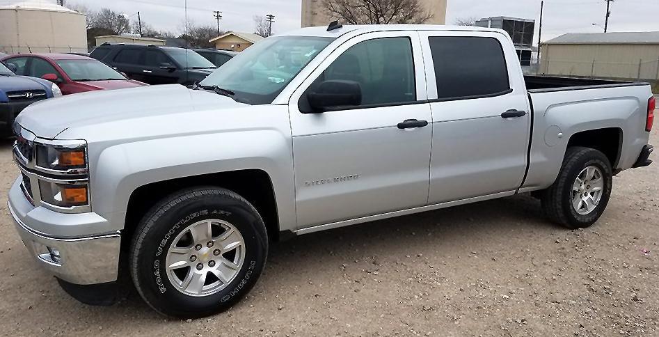 Image: 2014 Silverado LT
    145xxx Miles
    Financing available
    Apply Online
    Italy Auto Sales
    P: (972) 483-1922
    italyautosales@gmail.com