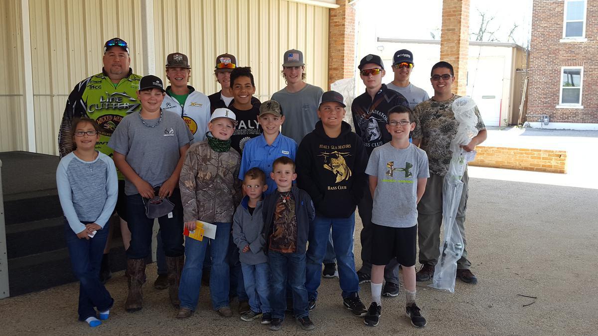 Image: Participants in the 1st Annual Gladiator Bass Club Land Tournament